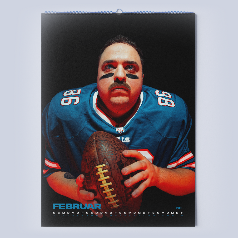 Reeze - Cosplay Wandkalender 2025